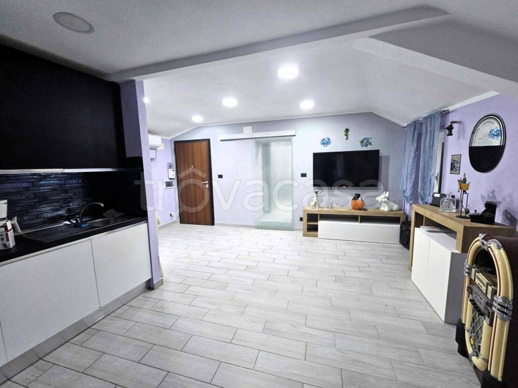 appartamento in vendita a Campomorone in zona Isoverde