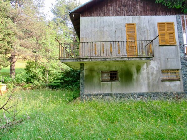 casa indipendente in vendita a Campomorone in zona Cravasco