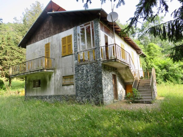 casa indipendente in vendita a Campomorone in zona Cravasco