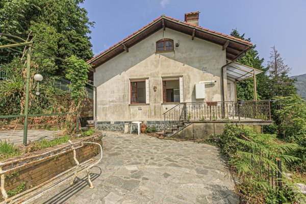 casa indipendente in vendita a Campomorone