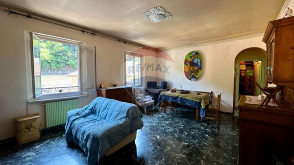 appartamento in vendita a Campomorone in zona Isoverde