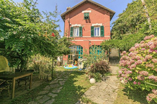 casa indipendente in vendita a Campomorone in zona Cravasco