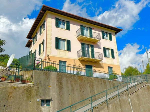 casa indipendente in vendita a Campomorone in zona Langasco