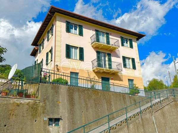 casa indipendente in vendita a Campomorone in zona Langasco