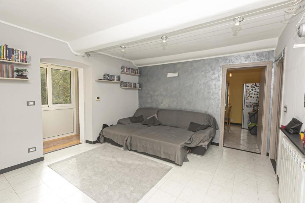 appartamento in vendita a Campomorone in zona Isoverde