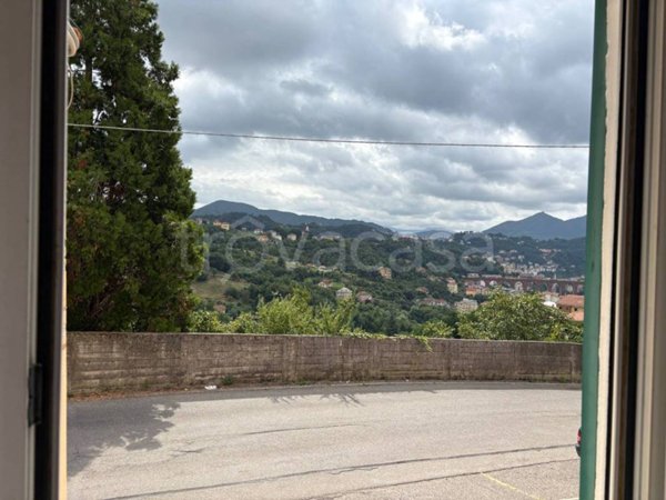 casa indipendente in vendita a Campomorone