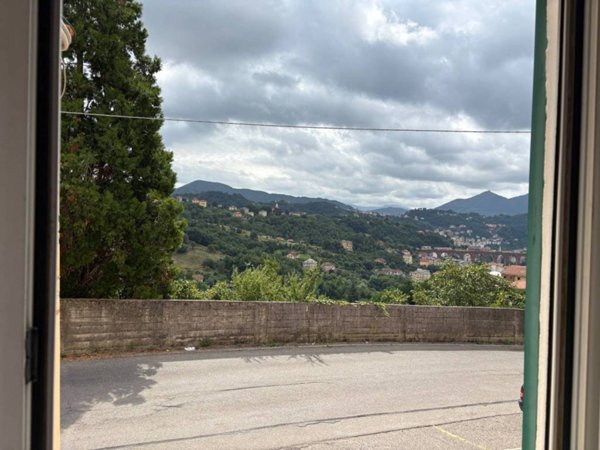 casa indipendente in vendita a Campomorone