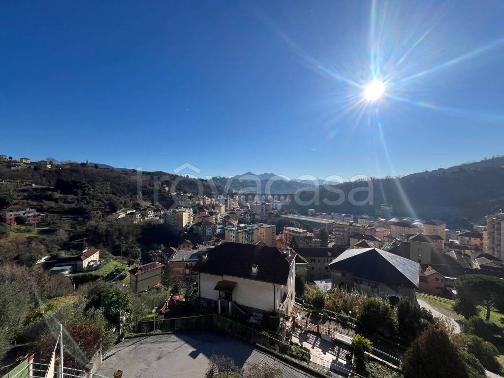 appartamento in vendita a Campomorone