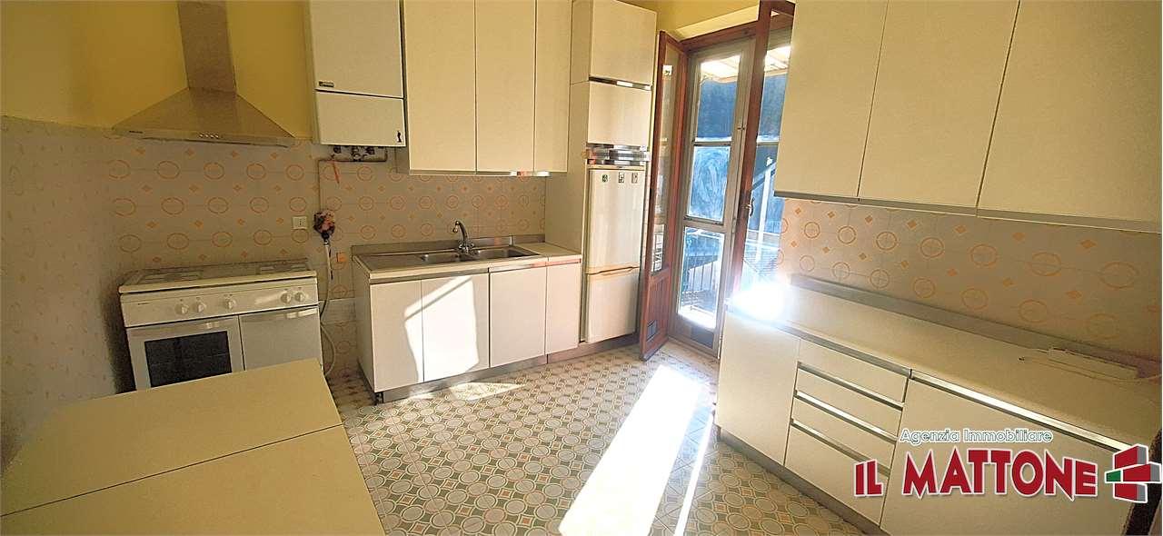 pentavano in vendita a Campomorone