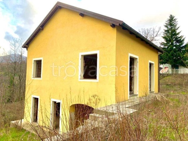 casa indipendente in vendita a Campomorone in zona Isoverde