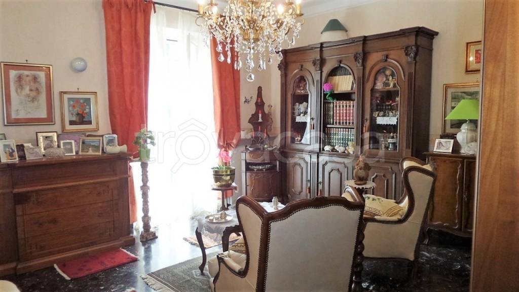 appartamento in vendita a Campomorone in zona Isoverde