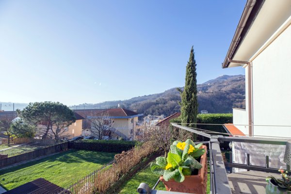 appartamento in vendita a Campomorone