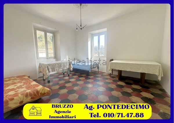 appartamento in vendita a Campomorone in zona Isoverde