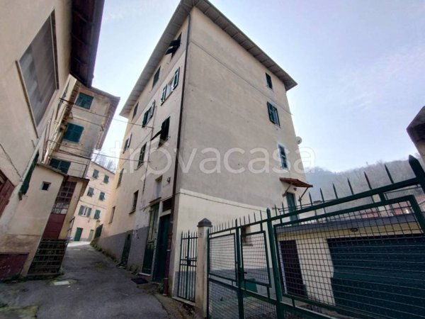 appartamento in vendita a Campomorone in zona Isoverde