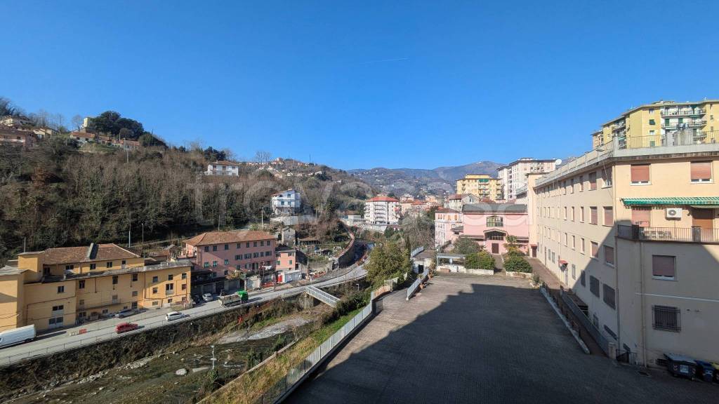 appartamento in vendita a Campomorone