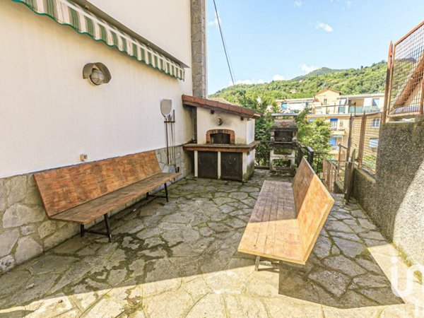 casa indipendente in vendita a Campomorone in zona Langasco