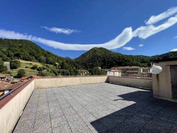 appartamento in vendita a Campomorone in zona Gallaneto