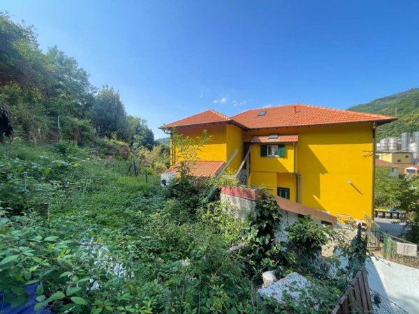 casa indipendente in vendita a Campomorone