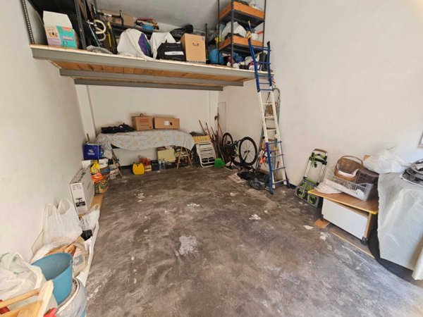 box auto in vendita a Campomorone
