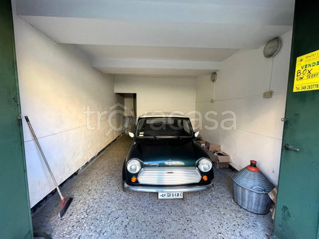 box auto in vendita a Campomorone