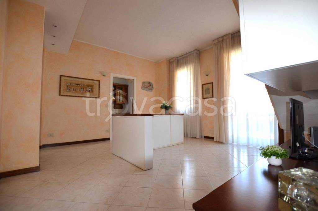 appartamento in vendita a Carasco in zona Rivarola