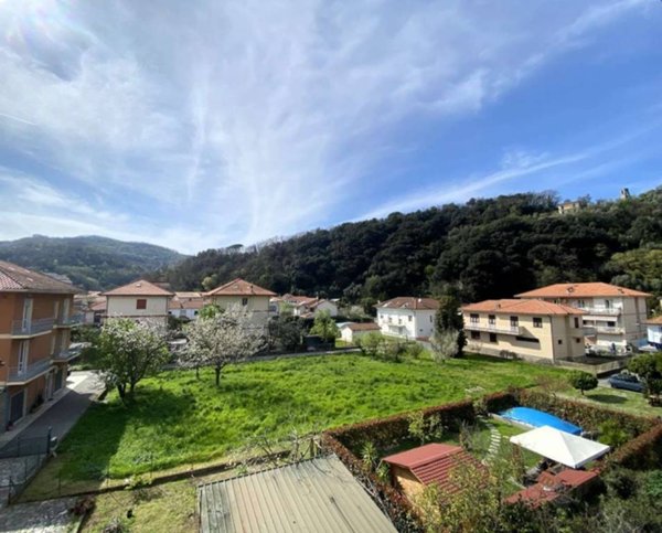 appartamento in vendita a Carasco in zona Rivarola