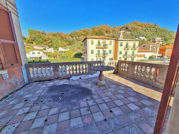 casa indipendente in vendita a Carasco