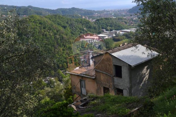 casa indipendente in vendita a Carasco