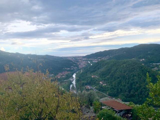 appartamento in vendita a Carasco in zona Paggi