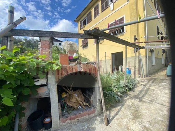 casa indipendente in vendita a Carasco in zona Terrarossa