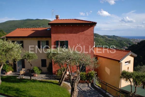 casa indipendente in vendita a Carasco