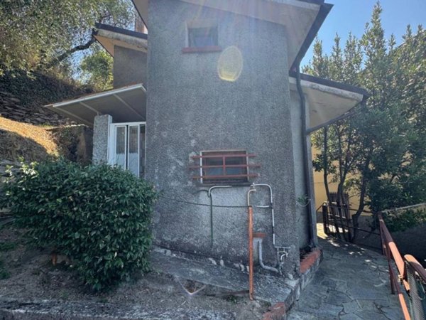 casa indipendente in vendita a Carasco