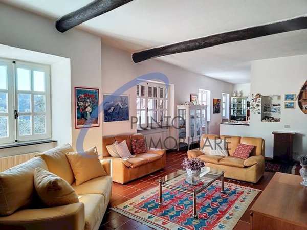 casa indipendente in vendita a Carasco