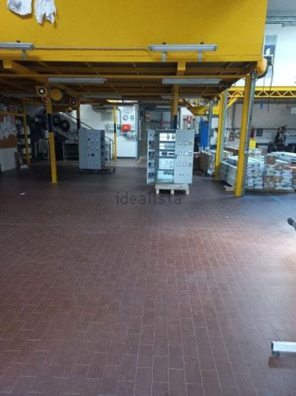 capannone in vendita a Carasco