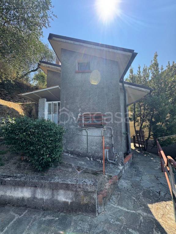 casa indipendente in vendita a Carasco