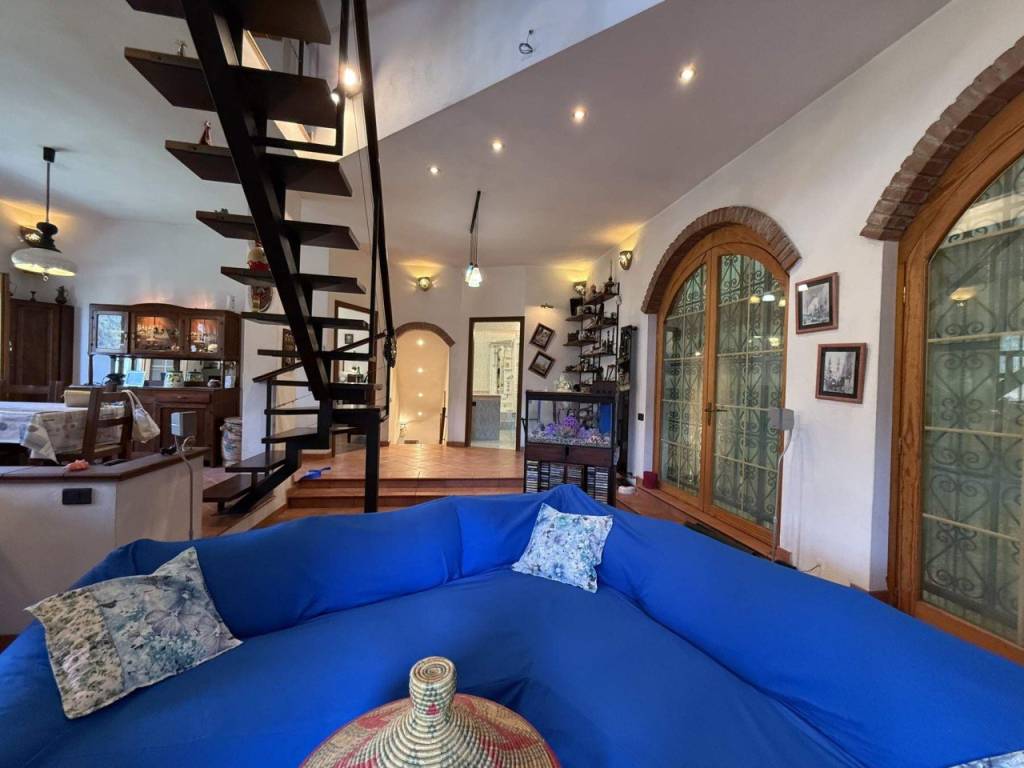 casa indipendente in vendita a Carasco