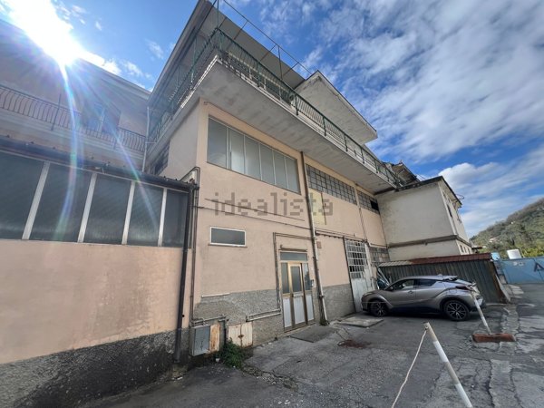 ufficio in vendita a Carasco