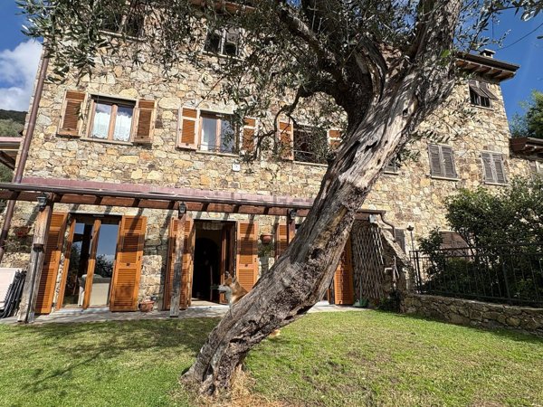 appartamento in vendita a Carasco