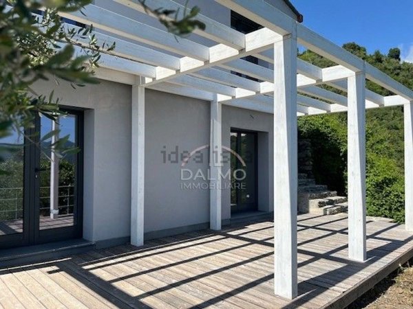 casa indipendente in vendita a Carasco