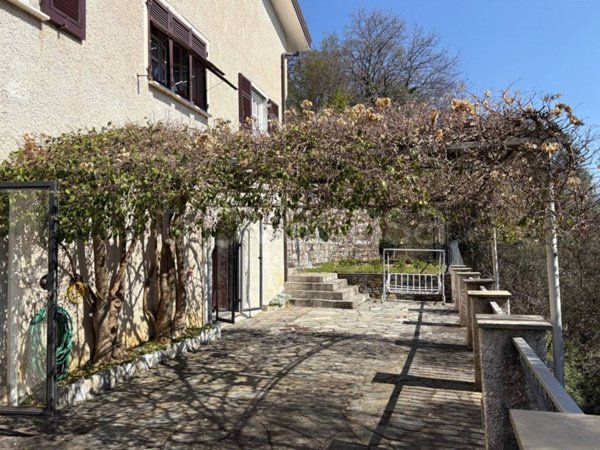 casa indipendente in vendita a Carasco in zona Rivarola