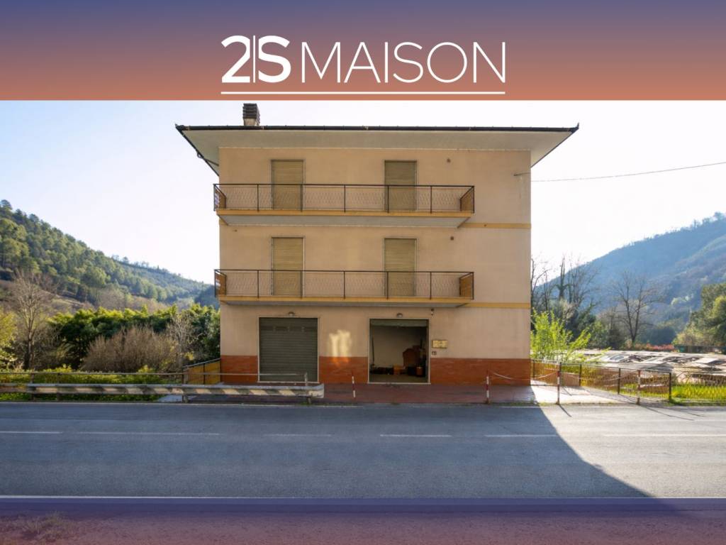 casa indipendente in vendita a Carasco