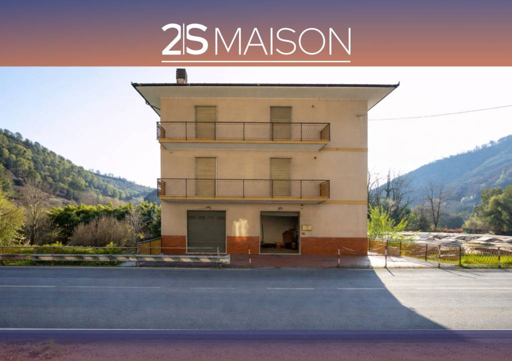 casa indipendente in vendita a Carasco