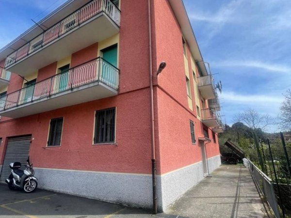 appartamento in vendita a Carasco in zona San Pietro di Sturla