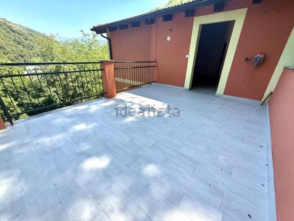 appartamento in vendita a Carasco in zona Terrarossa