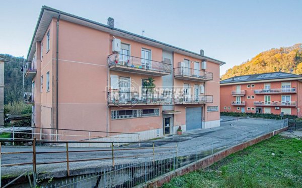 appartamento in vendita a Carasco in zona Comorga