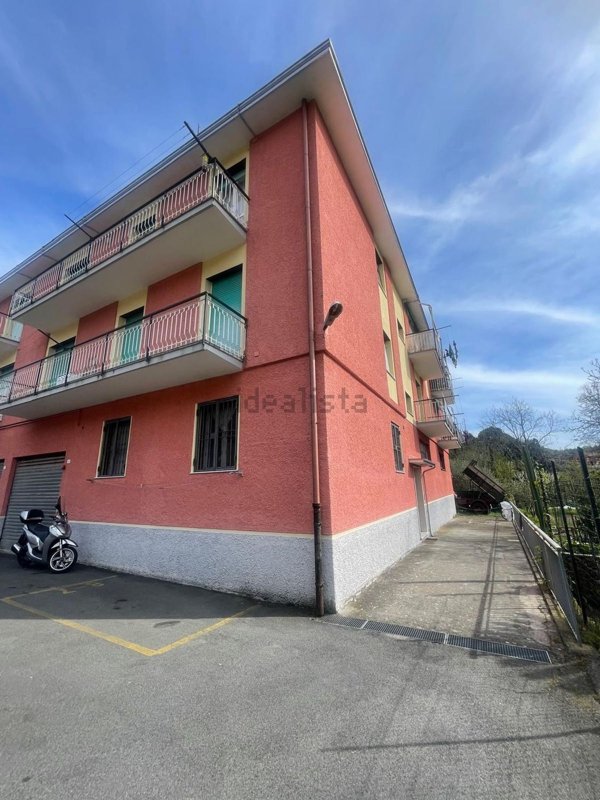 appartamento in vendita a Carasco in zona Santa Maria di Sturla