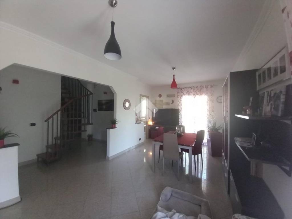 casa indipendente in vendita a Carasco in zona Paggi