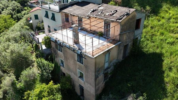 casa indipendente in vendita a Carasco in zona Paggi
