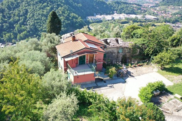 casa indipendente in vendita a Carasco in zona Paggi