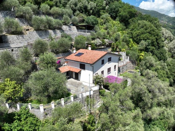 casa indipendente in vendita a Carasco in zona Rivarola